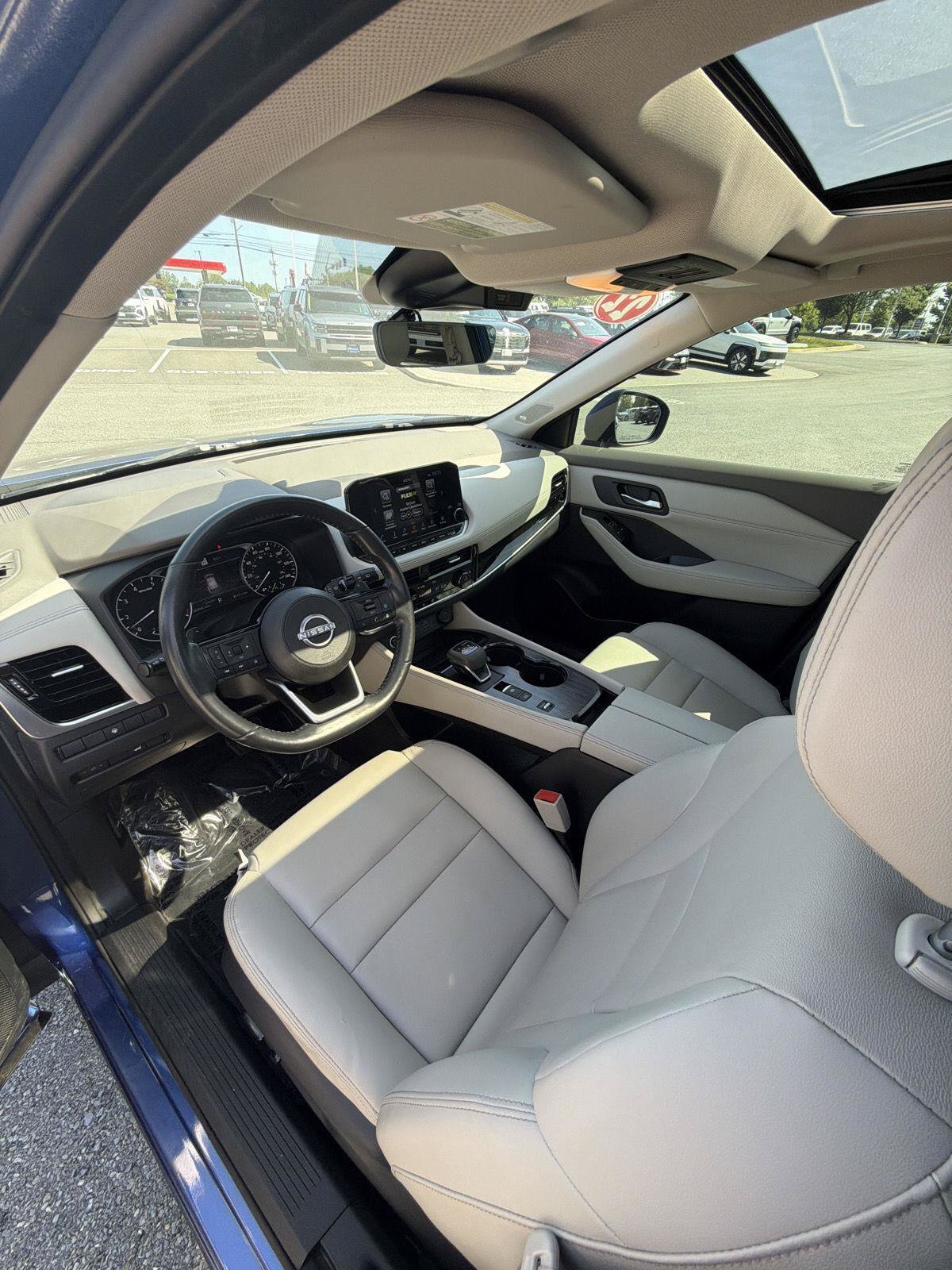Used 2022 Nissan Rogue SL w/ SL Premium Package FWD image 37