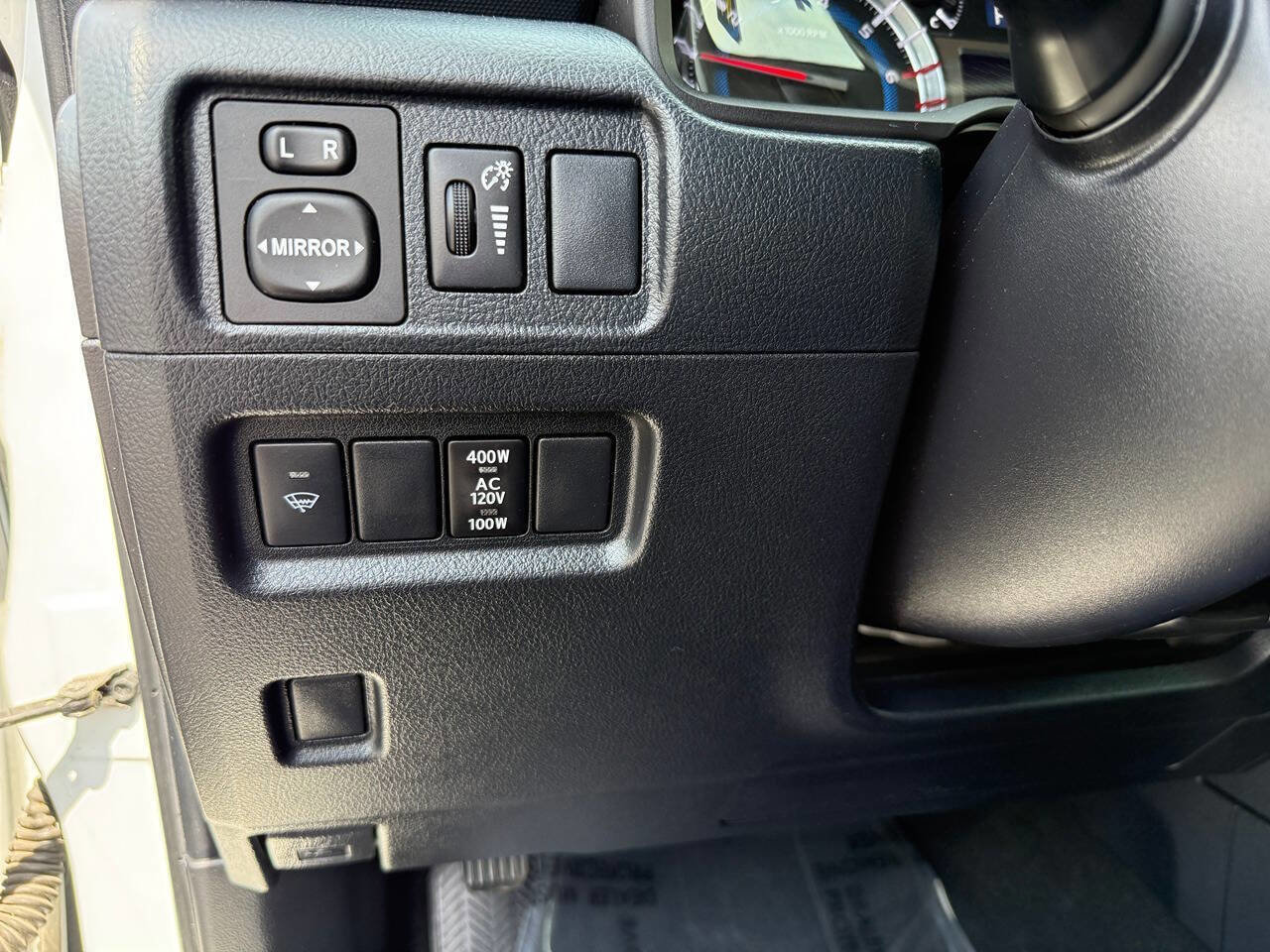 Used 2018 Toyota 4Runner TRD Off-Road Premium AWD/4WD image 56