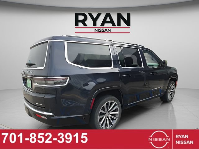 Used 2023 Jeep Grand Wagoneer Series II AWD/4WD image 3