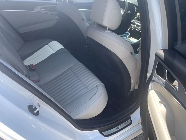 Used 2022 Genesis G70 3.3T w/ Sport Advanced Package image 17