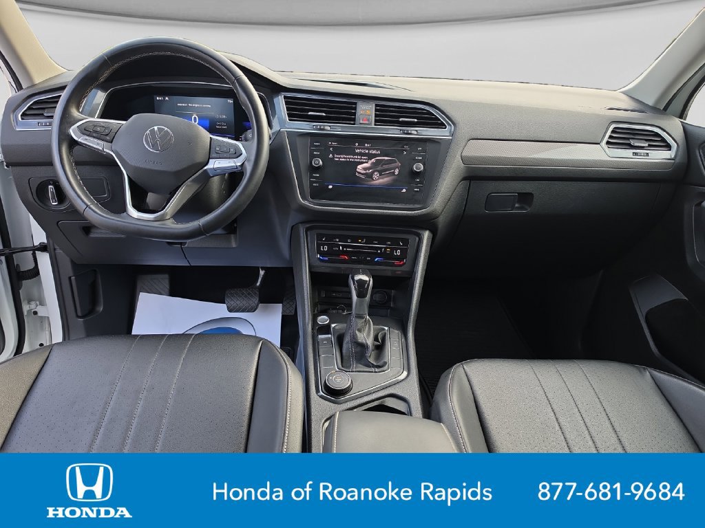 Used 2022 Volkswagen Tiguan SE AWD/4WD image 12