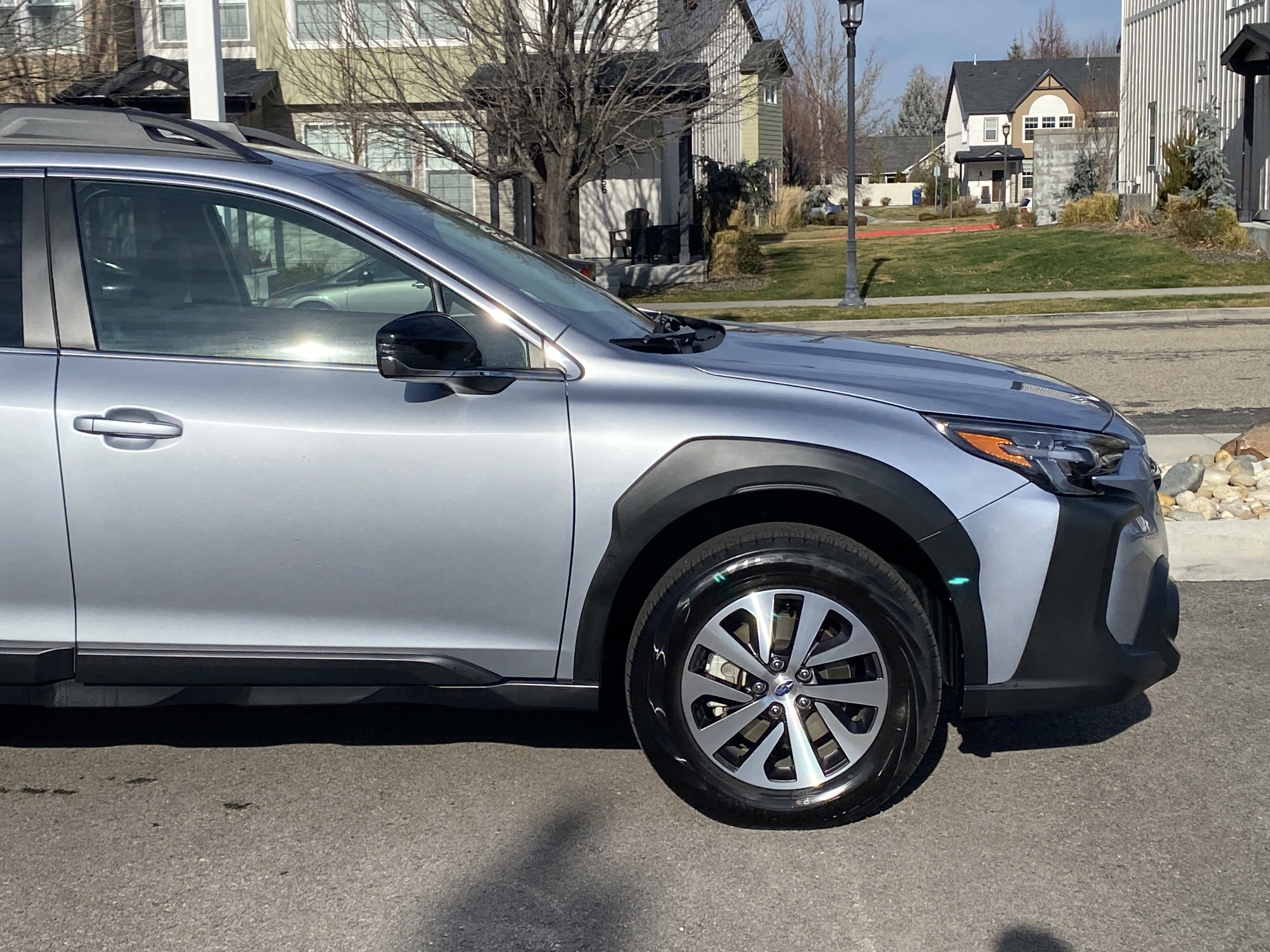 Used 2025 Subaru Outback Premium image 8