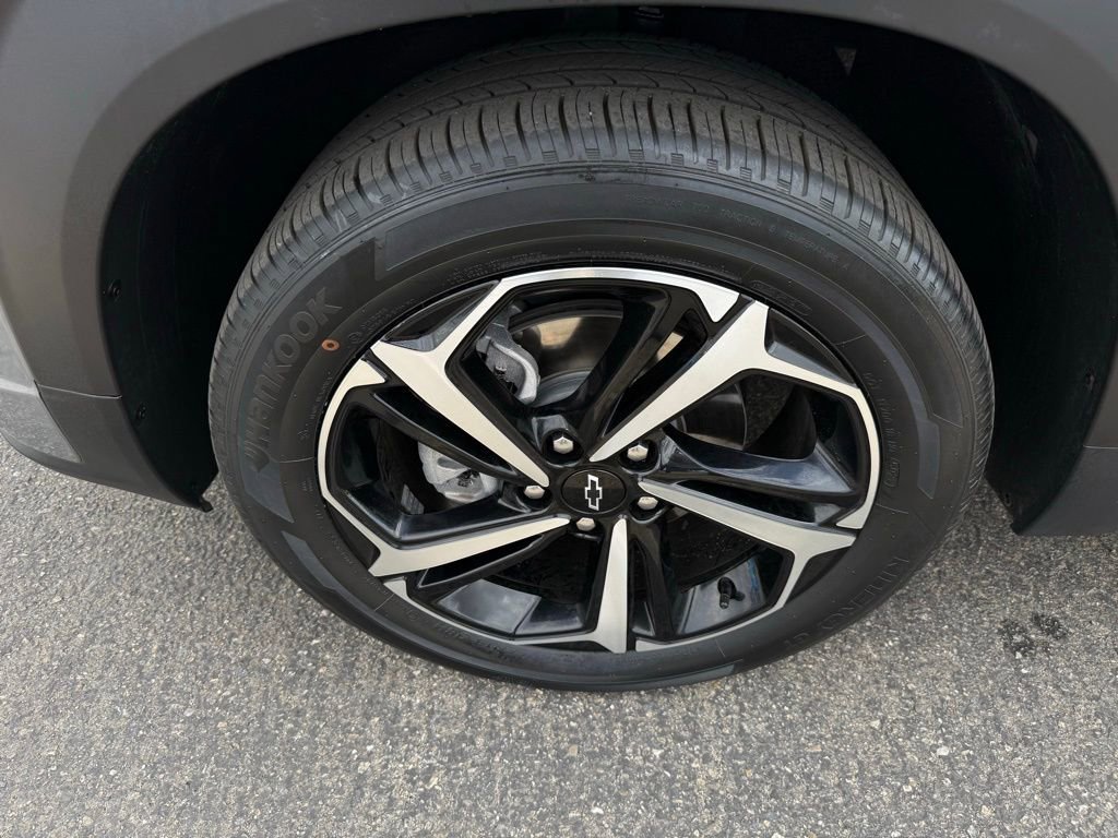 Used 2023 Chevrolet TrailBlazer RS w/ Convenience Package image 9