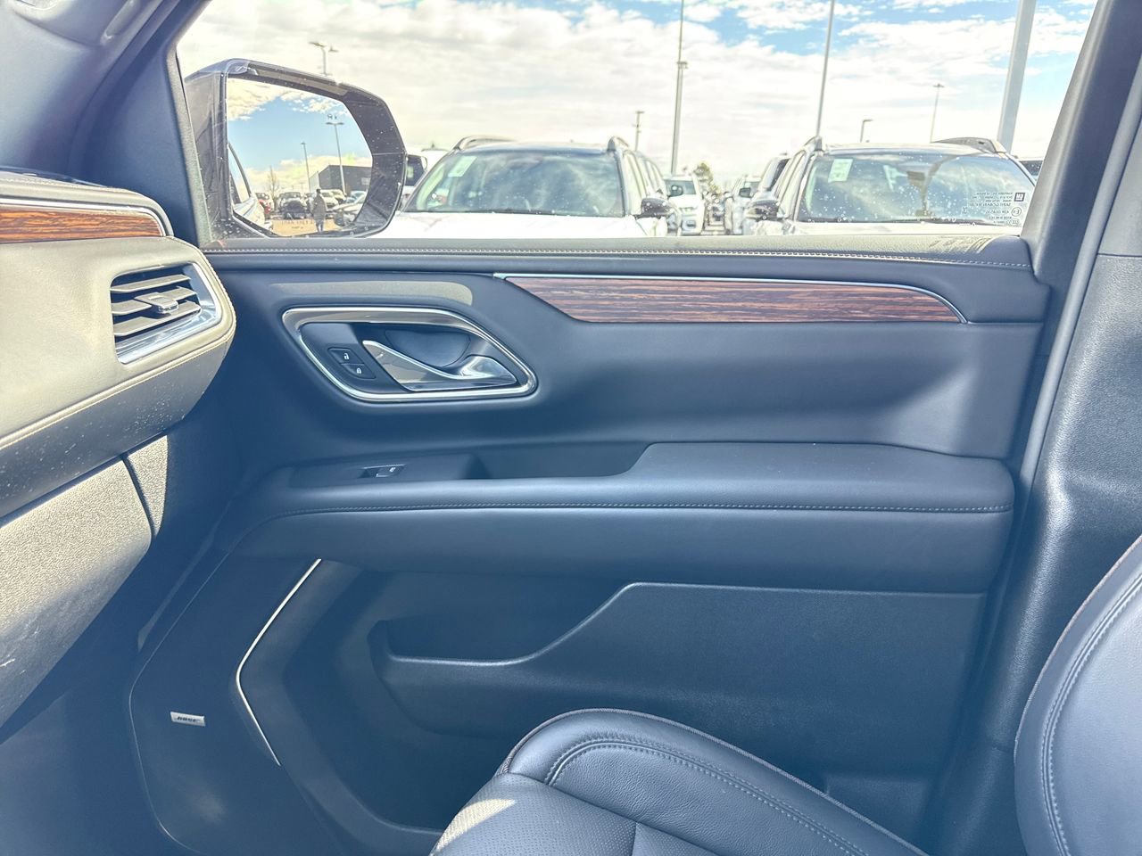 Used 2024 Chevrolet Tahoe High Country AWD/4WD image 28