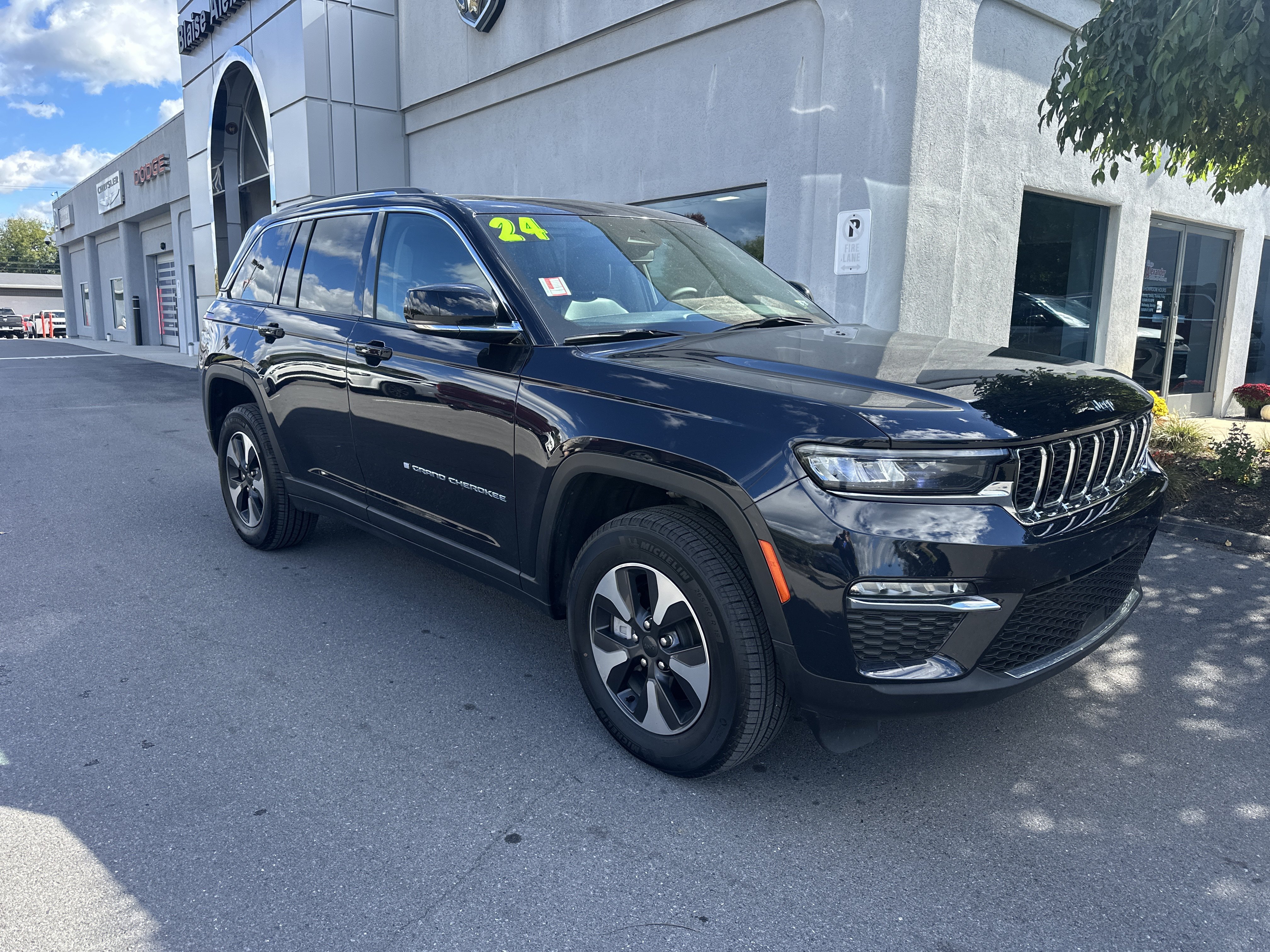 Used 2024 Jeep Grand Cherokee Limited 4xe