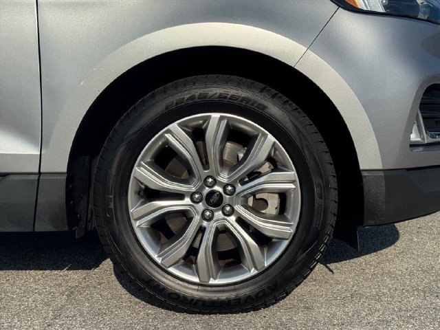 Used 2024 Ford Edge Titanium AWD/4WD image 10