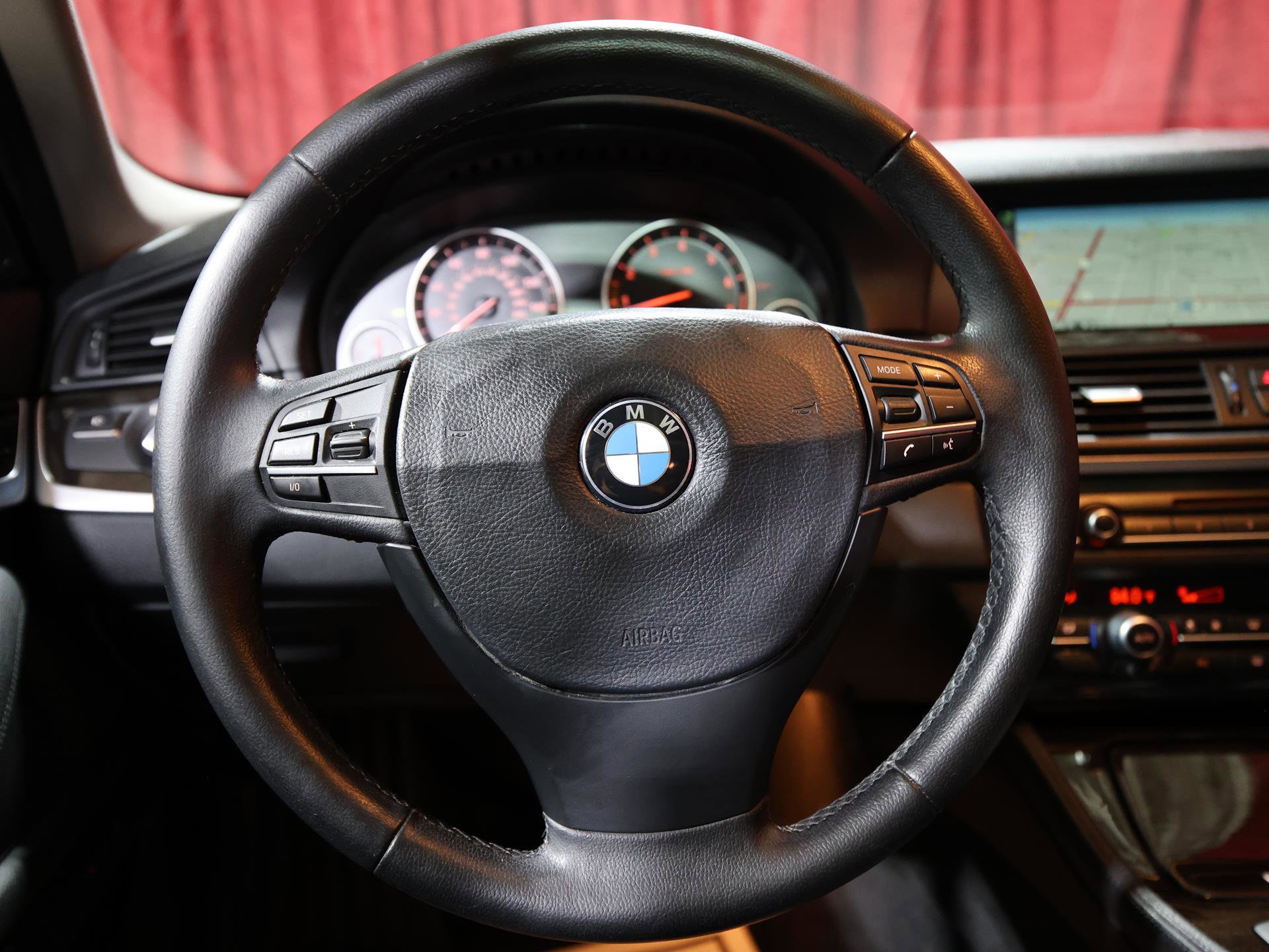 Used 2013 BMW 528i Sedan RWD image 16