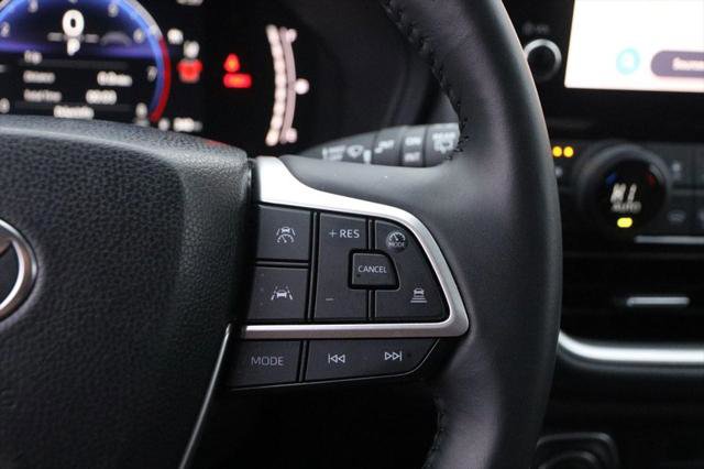 Certified 2025 Toyota Grand Highlander AWD image 14