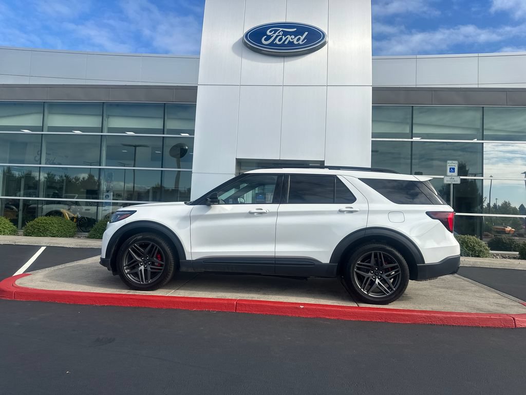 Used 2025 Ford Explorer ST