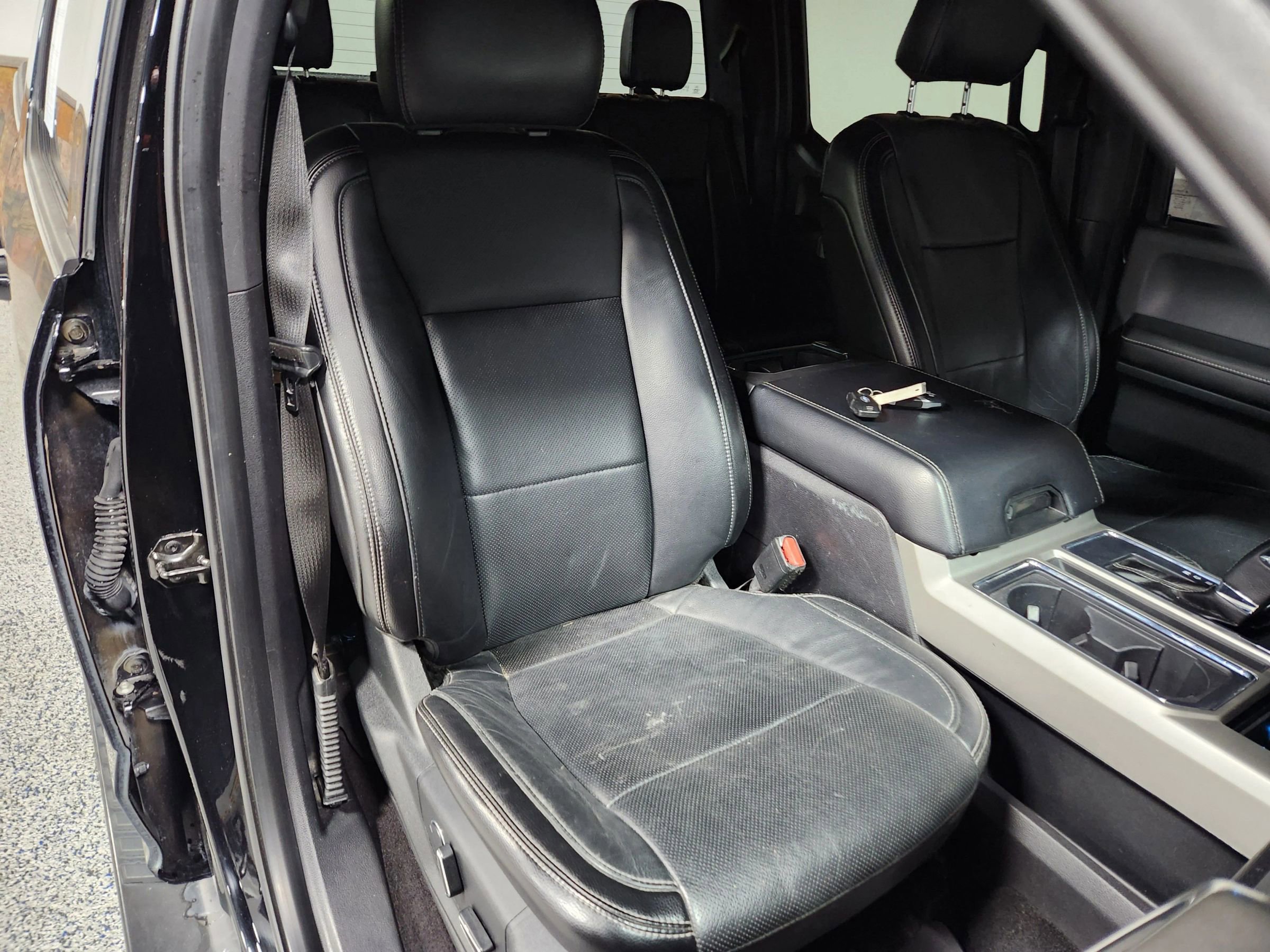 Used 2017 Ford F150 Lariat w/ Equipment Group 502A Luxury image 93