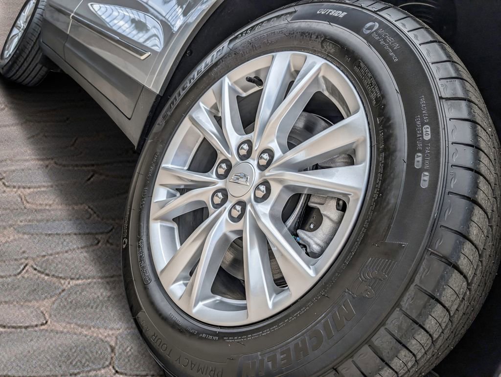 New 2025 Cadillac XT5 Luxury image 7