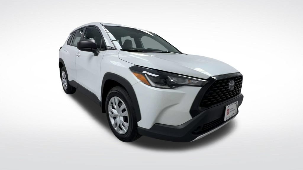 Certified 2023 Toyota Corolla Cross L AWD/4WD image 2