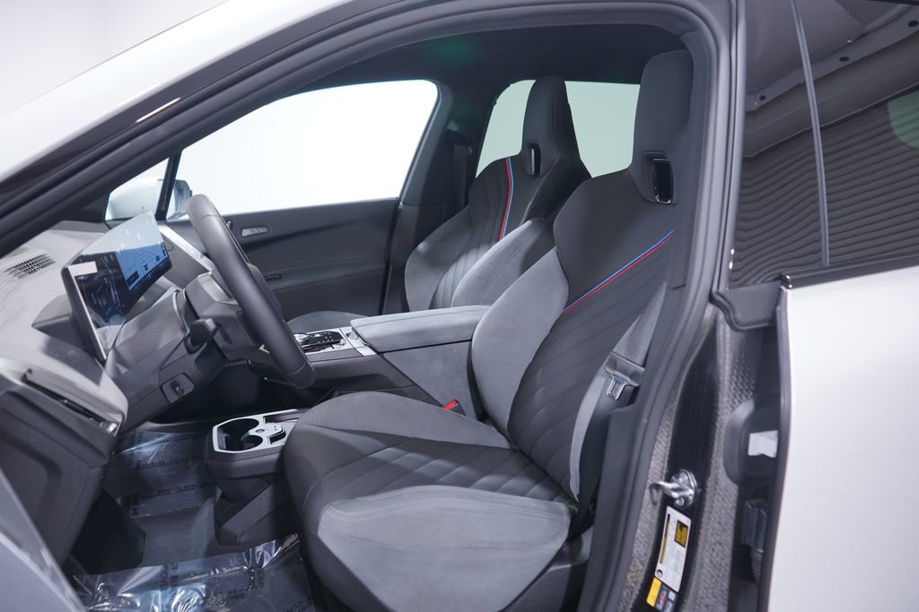 Used 2026 BMW iX xDrive60 w/ M Sport Package image 7