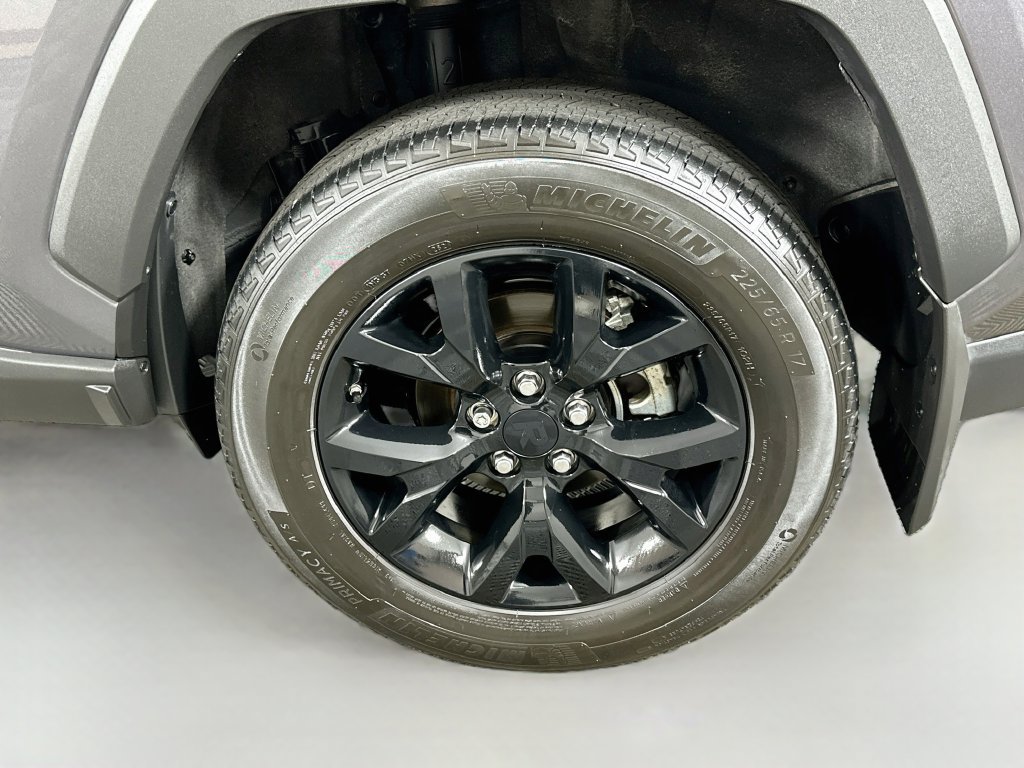 Certified 2024 Toyota RAV4 LE AWD/4WD image 29