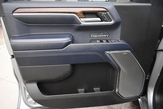 Used 2024 Chevrolet Silverado 1500 High Country image 14