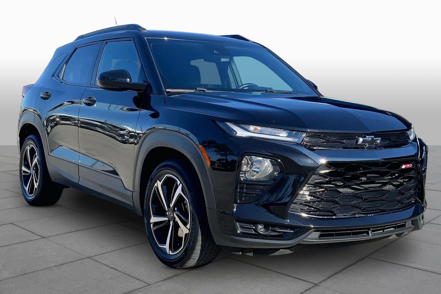 Used 2022 Chevrolet TrailBlazer RS FWD image 3
