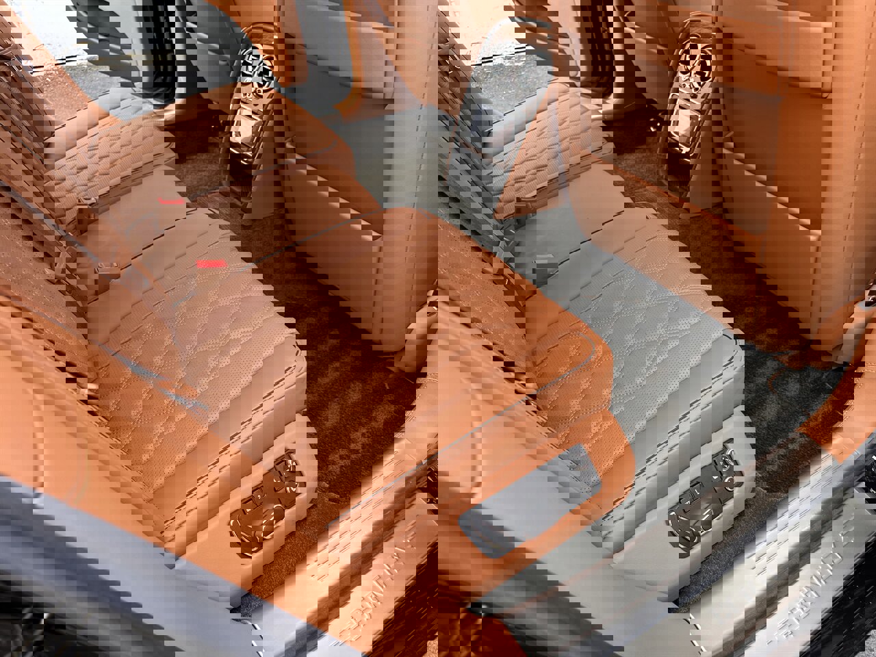 Used 2015 Bentley Flying Spur V8 image 14