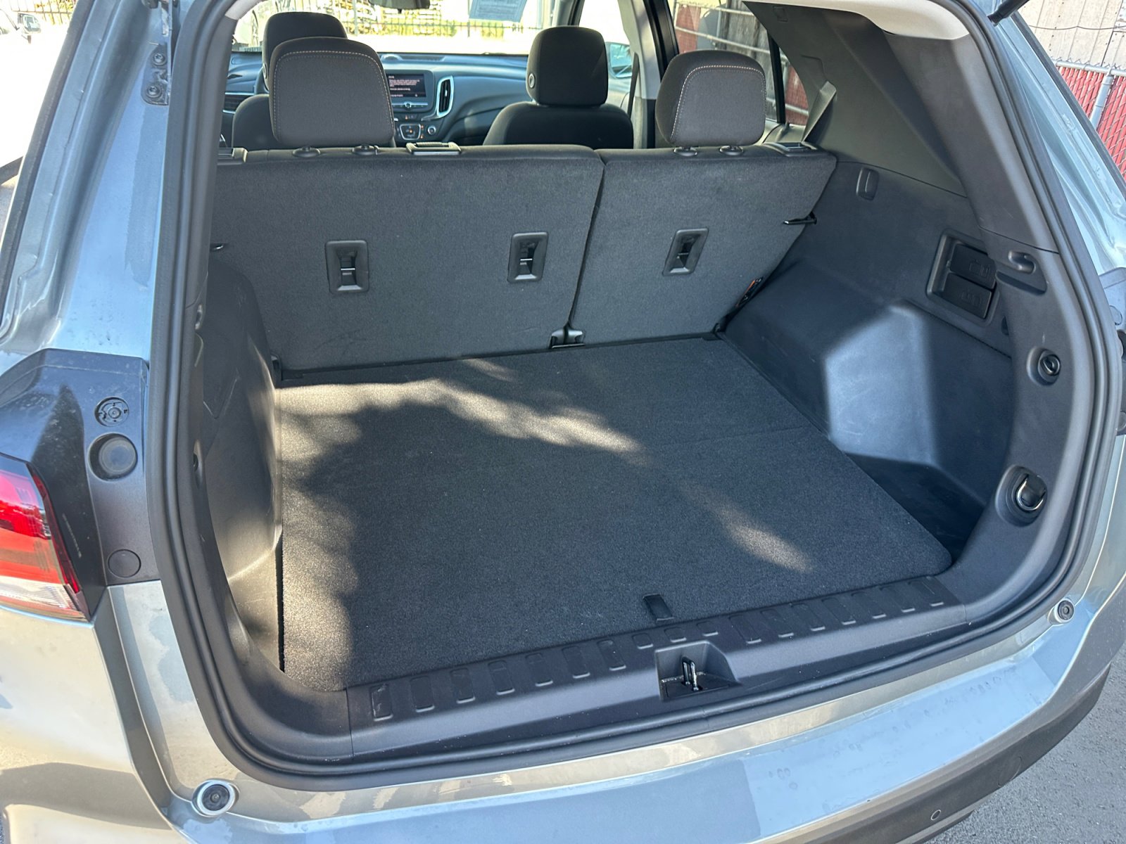 Used 2024 Chevrolet Equinox LT AWD/4WD image 25