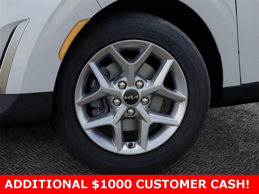 New 2025 Kia Soul LX image 9