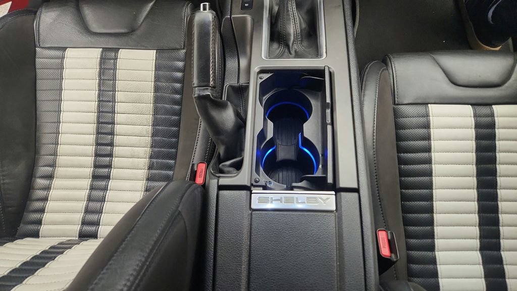 Used 2013 Ford Mustang Shelby GT500 RWD image 24