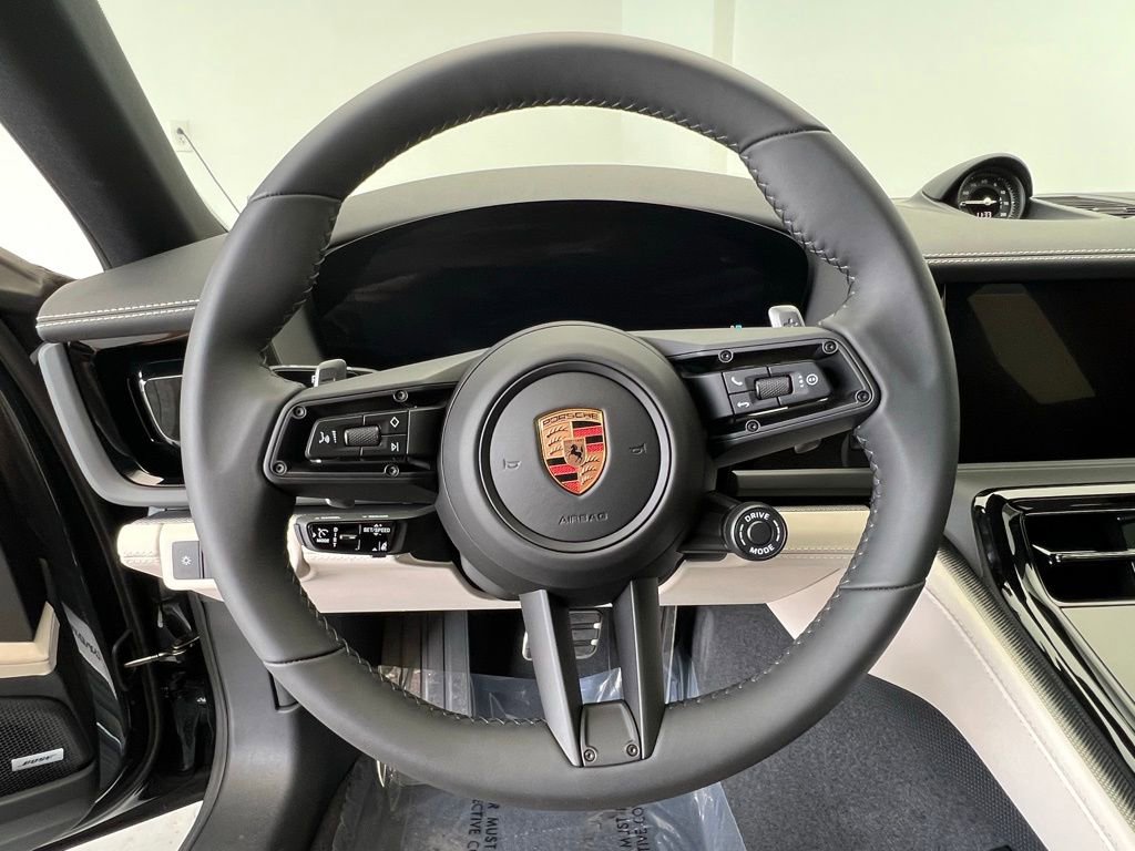 New 2025 Porsche Panamera image 7