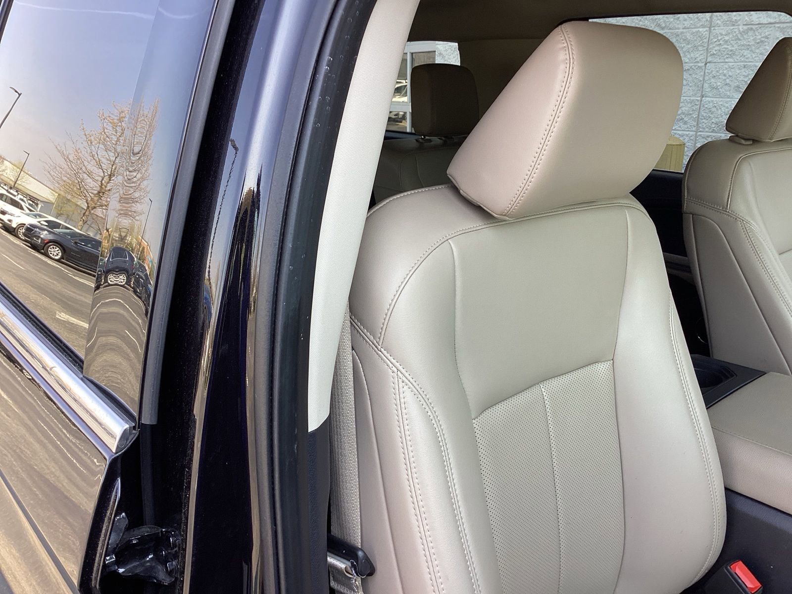 Used 2024 Ford Expedition Max XLT image 19