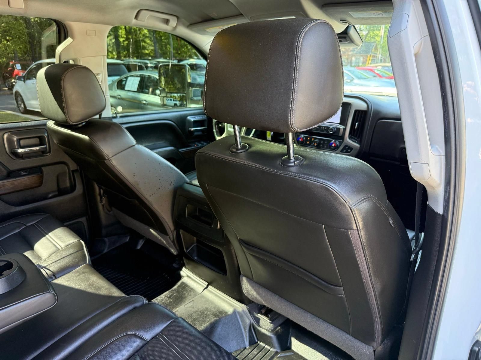 Used 2019 GMC Sierra 3500 Denali w/ Duramax Plus Package AWD/4WD image 31