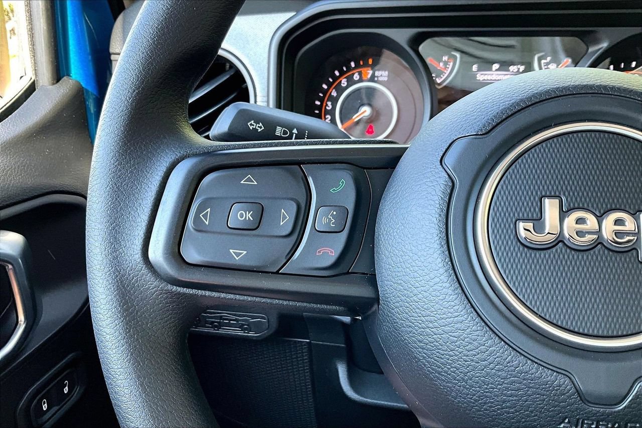 New 2026 Jeep Gladiator Sport AWD/4WD image 26