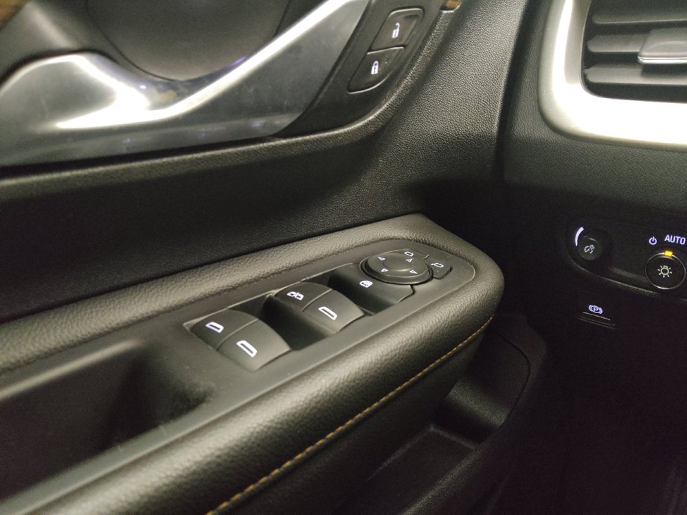 Used 2019 GMC Terrain SLE image 27