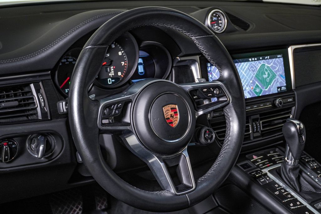 Certified 2020 Porsche Macan GTS AWD/4WD image 18