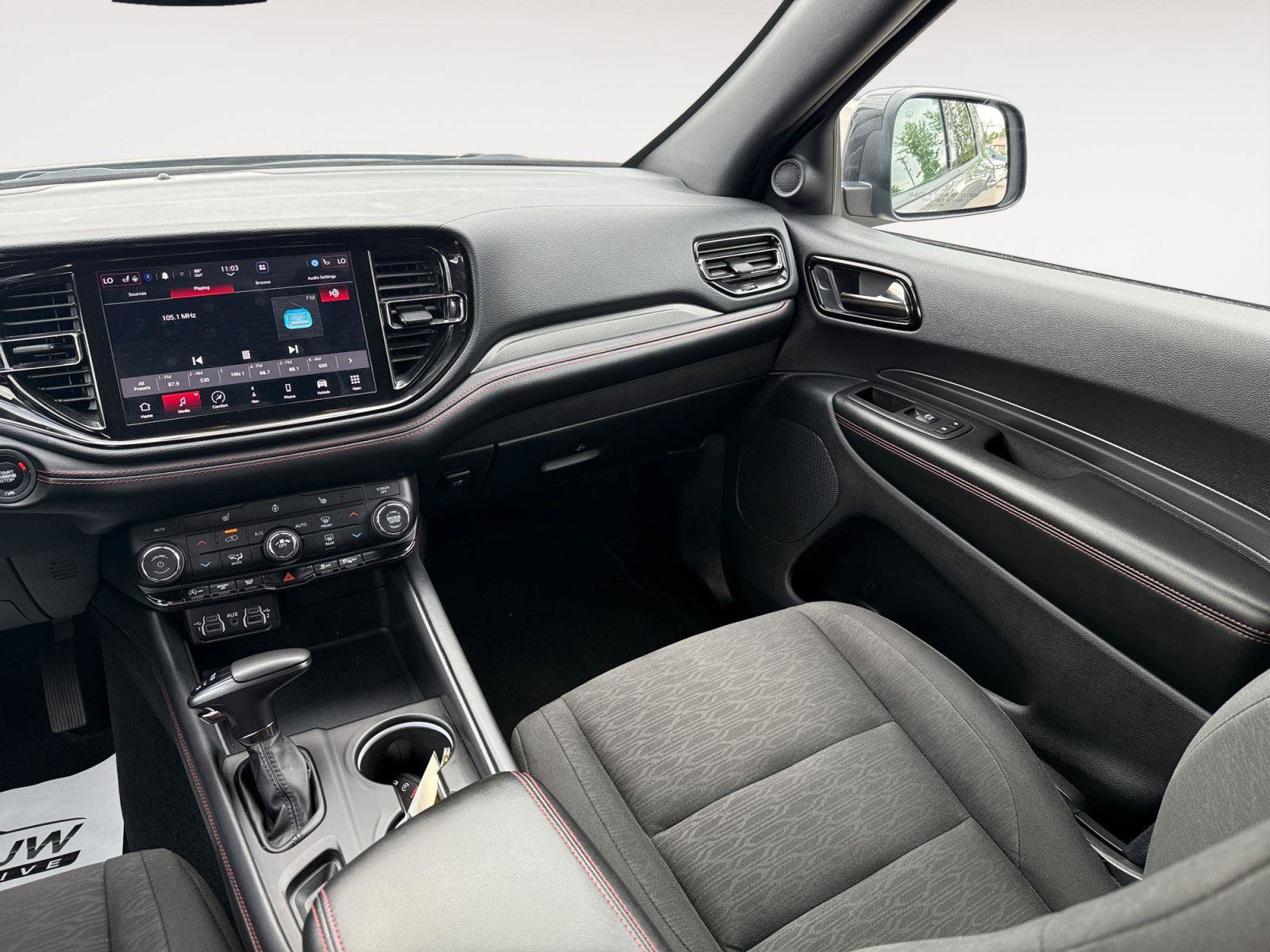 Used 2025 Dodge Durango GT AWD/4WD image 12