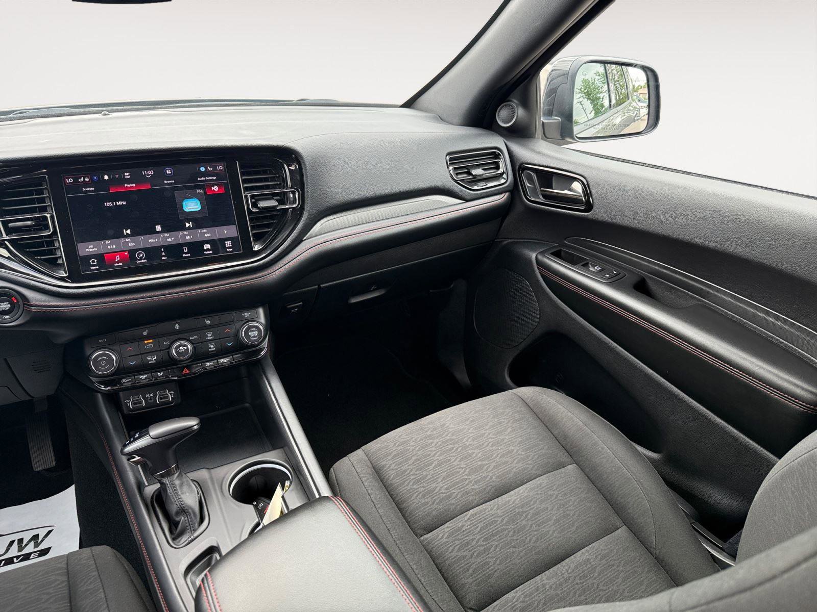 Used 2025 Dodge Durango GT AWD/4WD image 12