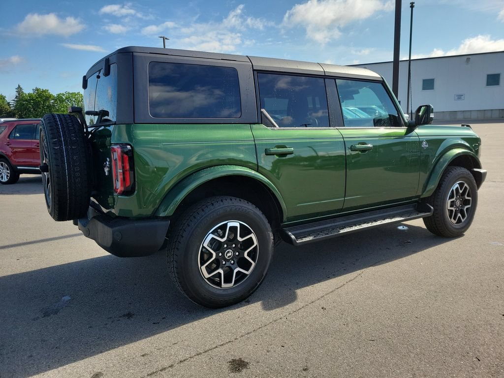Used 2025 Ford Bronco Outer Banks AWD/4WD image 4