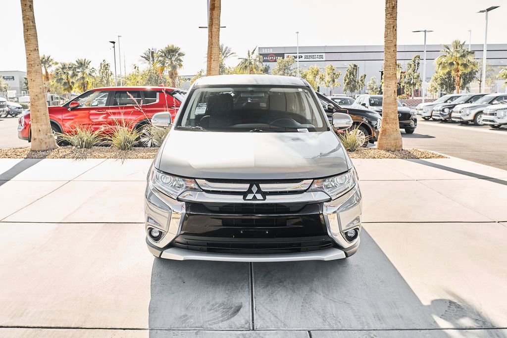 Used 2016 Mitsubishi Outlander SE AWD/4WD image 6