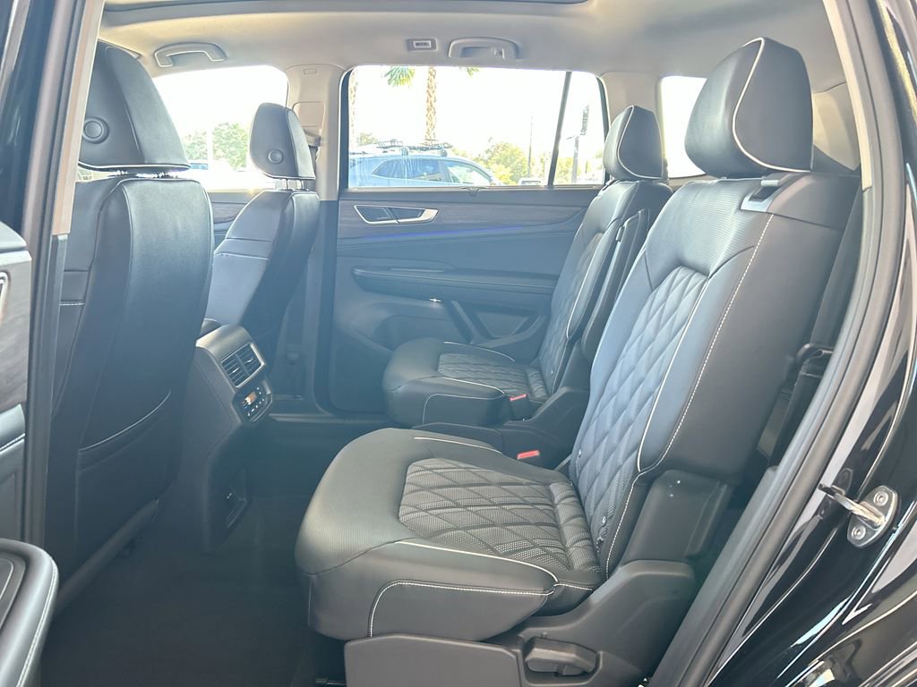 New 2026 Volkswagen Atlas SEL Premium R-Line image 44