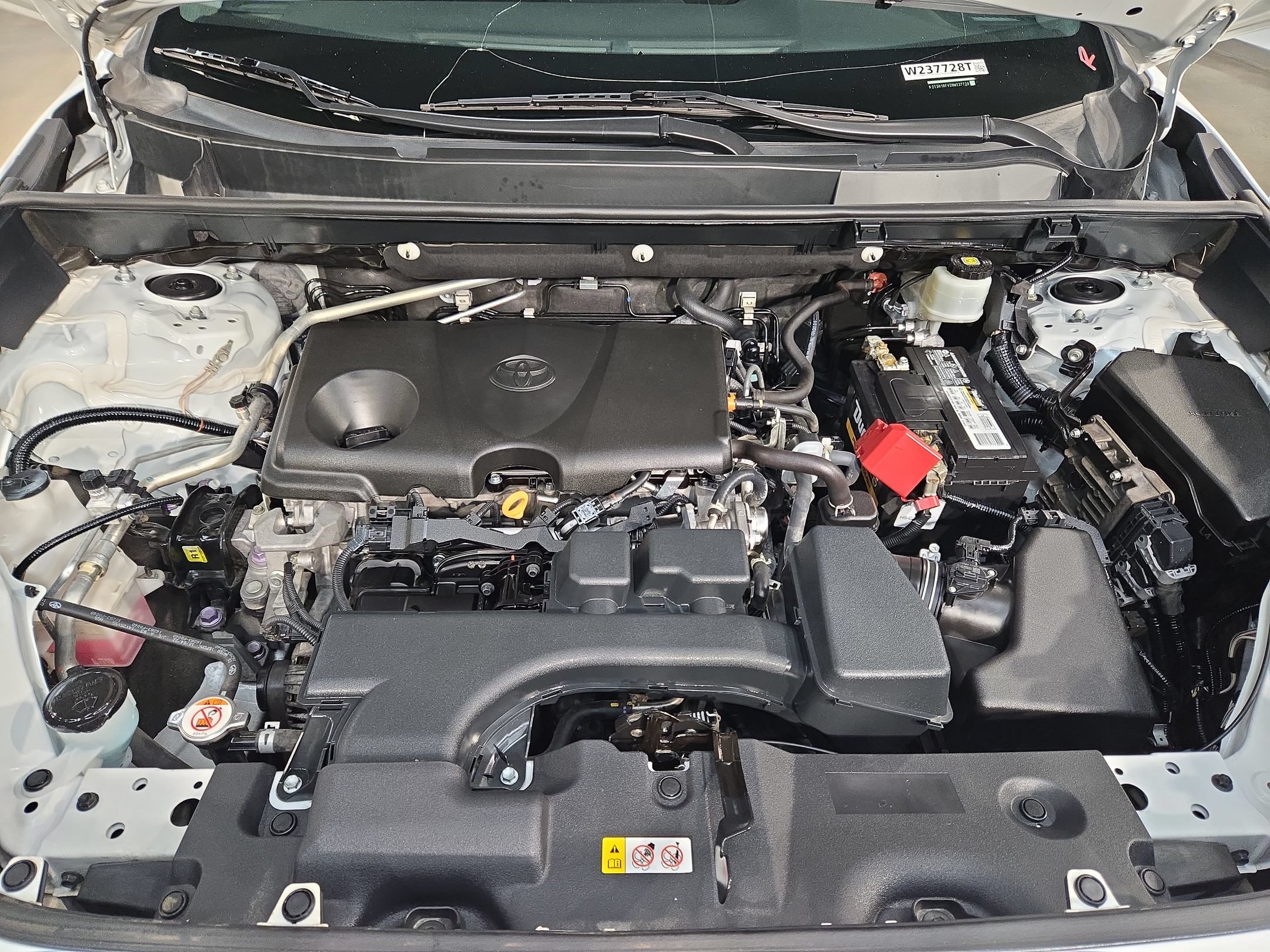 Used 2022 Toyota RAV4 LE FWD image 19