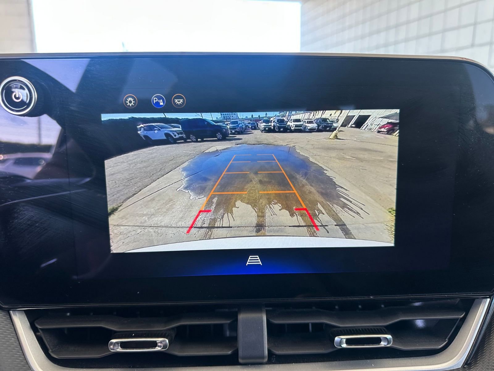 Used 2025 Chevrolet Equinox LT image 17