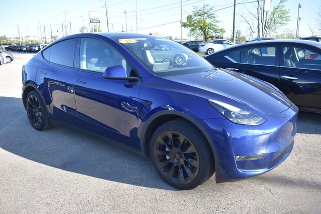 Used 2025 Tesla Model Y Long Range AWD/4WD image 10