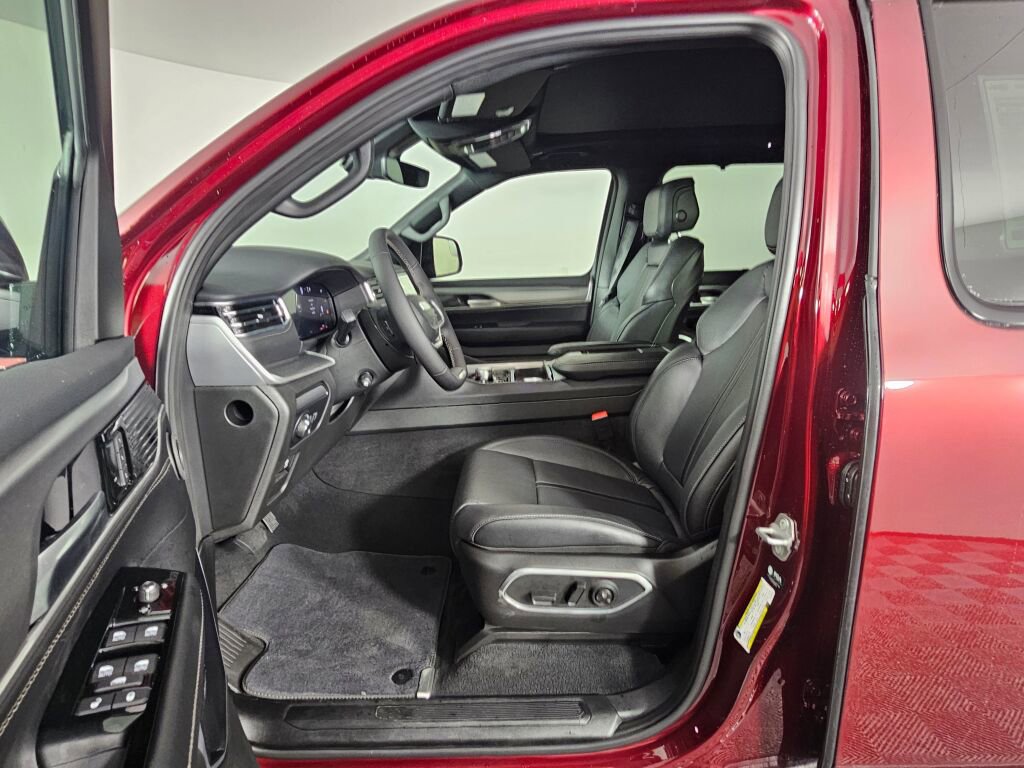 New 2026 Jeep Grand Wagoneer Limited AWD/4WD image 18