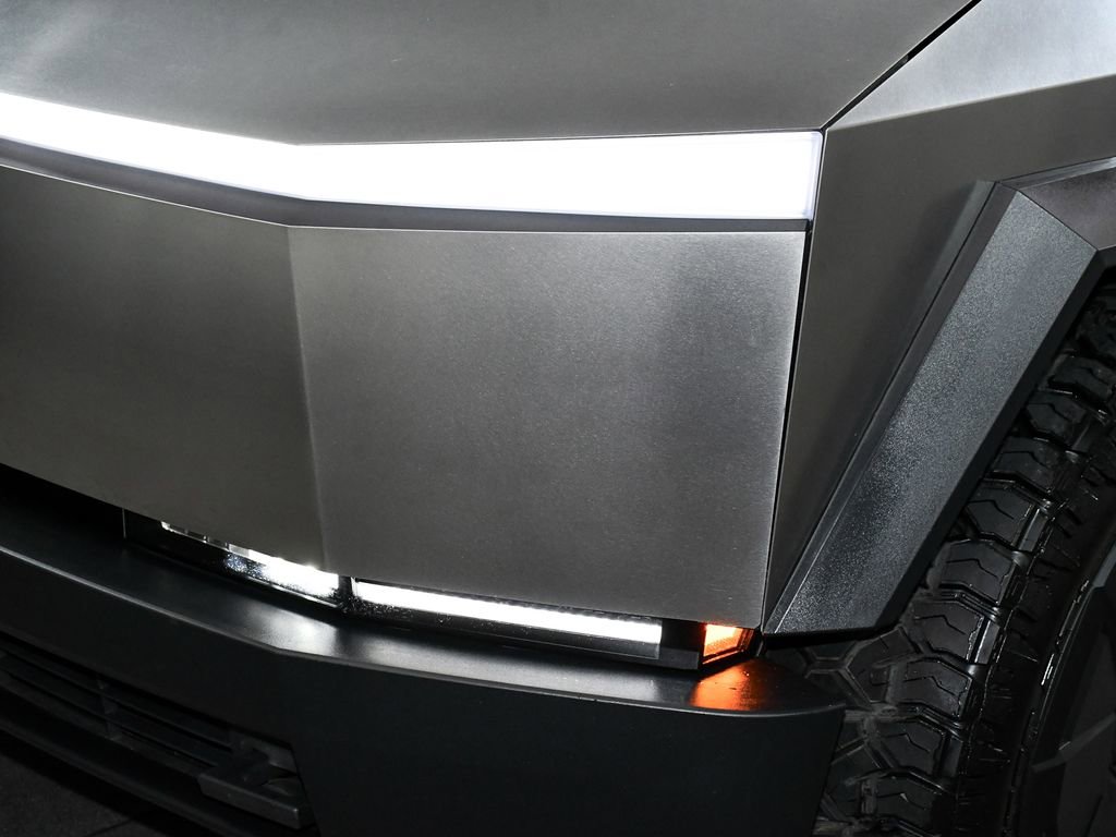 Used 2025 Tesla Cybertruck AWD Crew Cab image 66