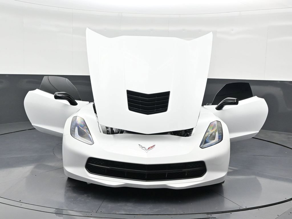 Used 2015 Chevrolet Corvette Stingray Coupe image 38