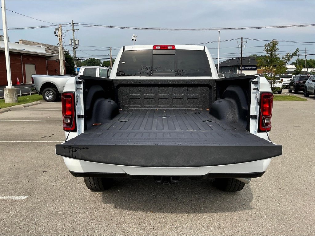 New 2026 RAM 2500 Tradesman AWD/4WD image 6