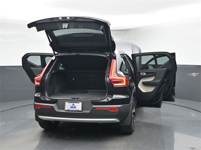 Used 2024 Volvo XC40 B5 Plus w/ Protection Package Premier image 53