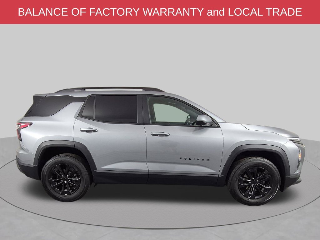 Used 2025 Chevrolet Equinox LT w/ Convenience Package II FWD image 3