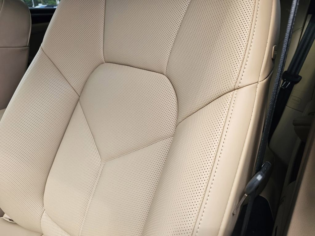 New 2025 Porsche Macan Turbo image 24