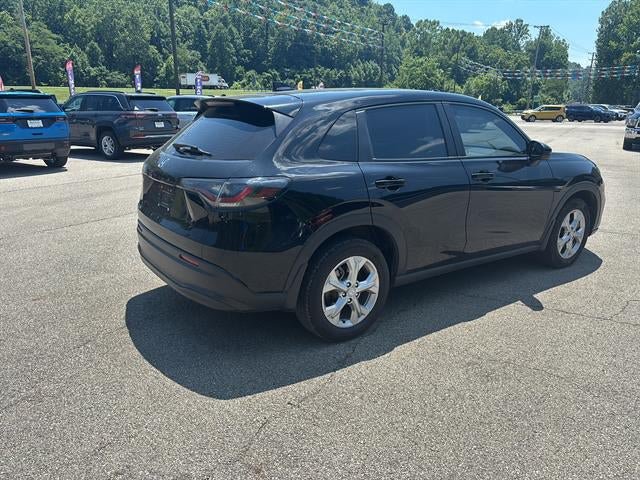 Used 2023 Honda HR-V LX image 5
