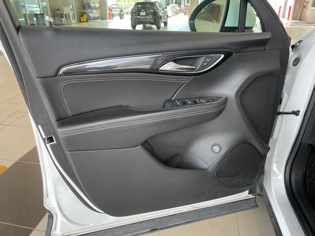 Used 2021 Buick Envision Preferred FWD image 9