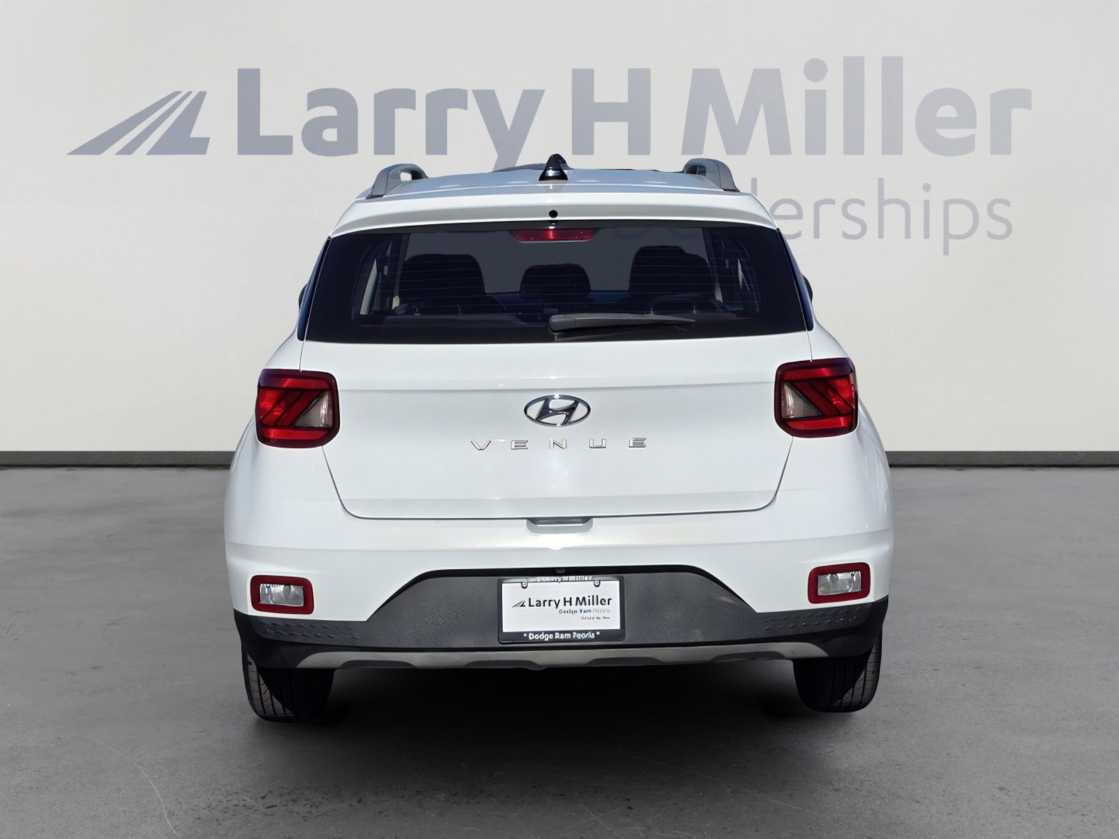 Used 2020 Hyundai Venue SEL w/ Convenience Package image 4