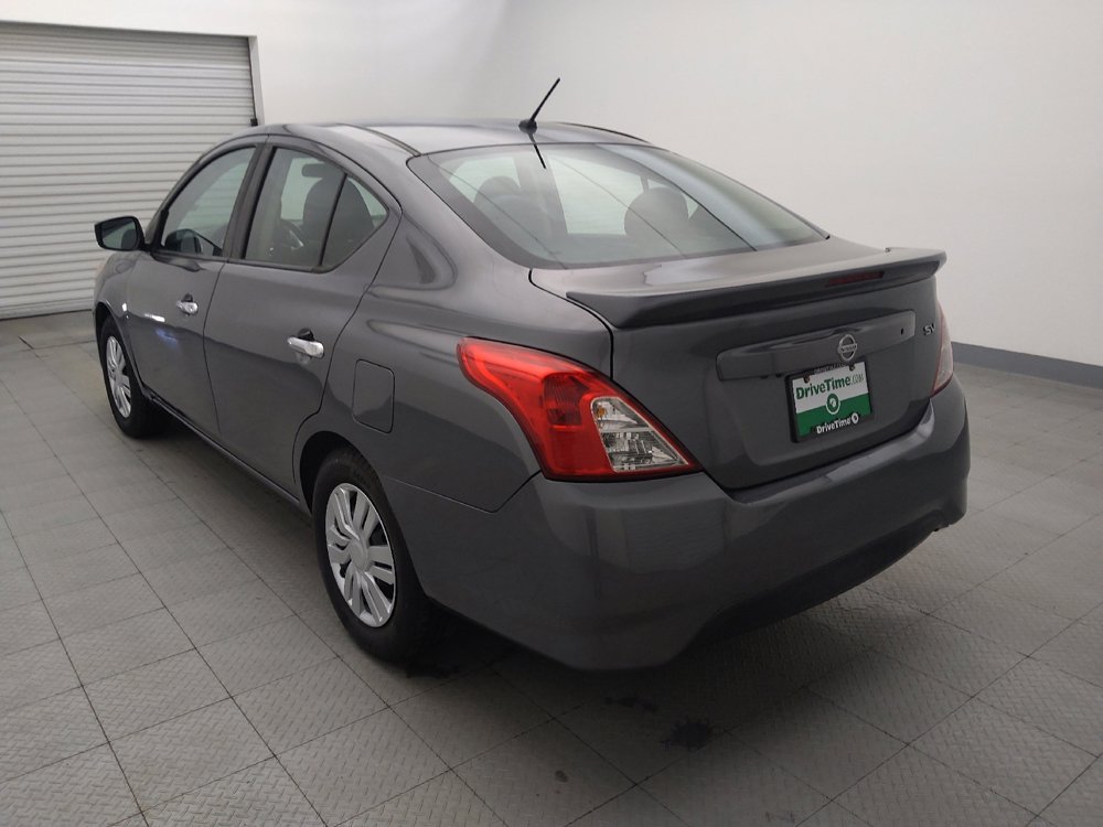 Used 2019 Nissan Versa SV FWD image 5