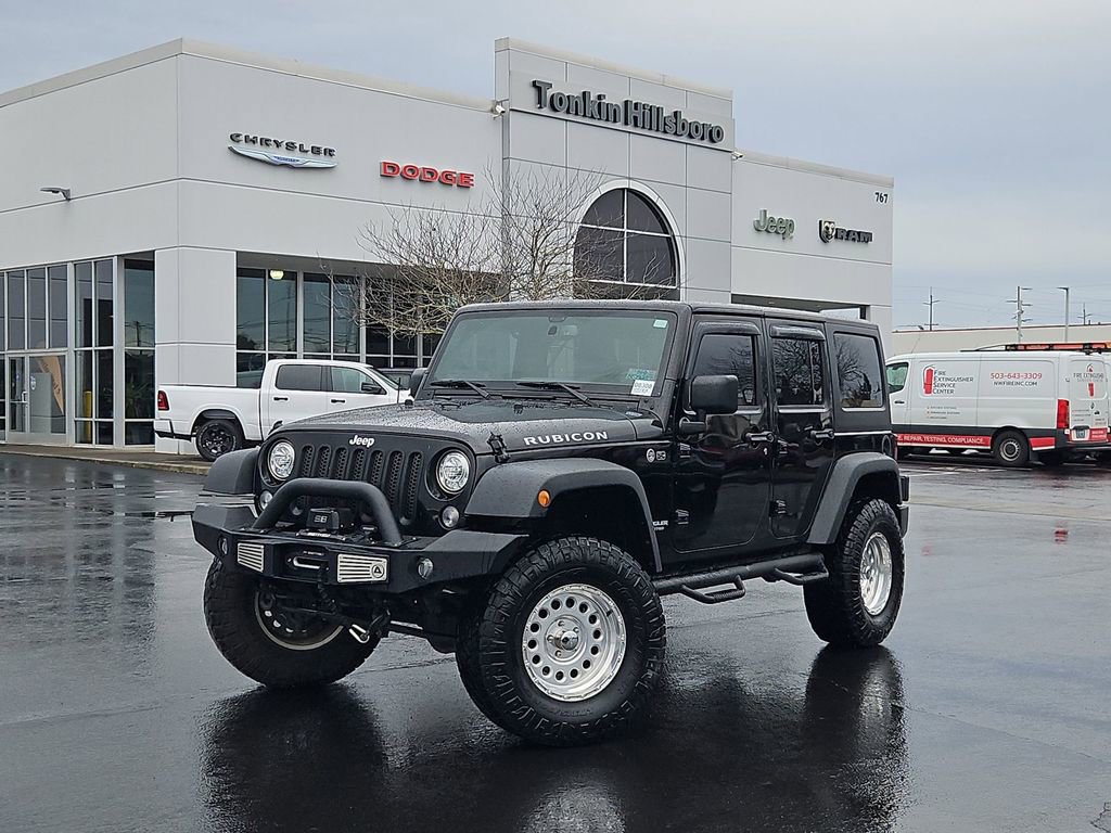 Used 2017 Jeep Wrangler Unlimited Rubicon w/ Connectivity Group image 2